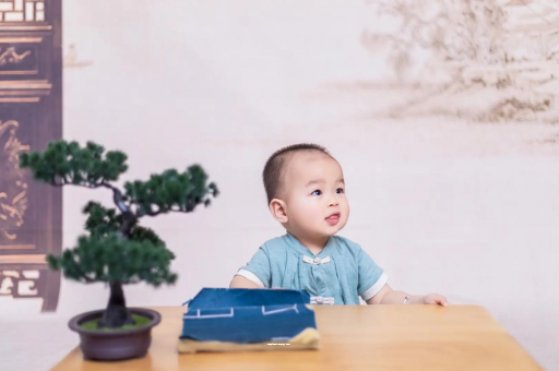 德清宝宝拉屎就哭